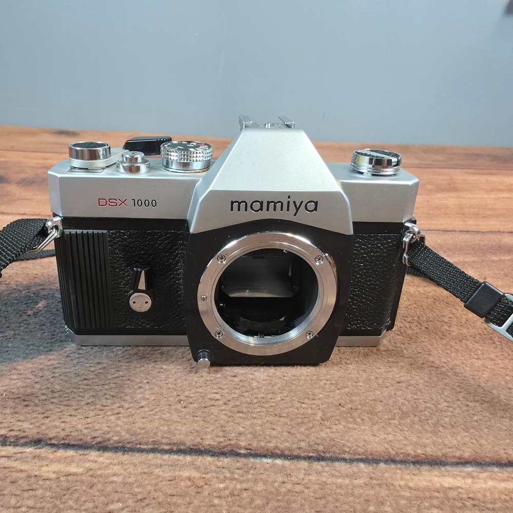 Mamiya DSX 1000 Film Camera SLR Silver Good Vintage M42FOR PARTS/epair
